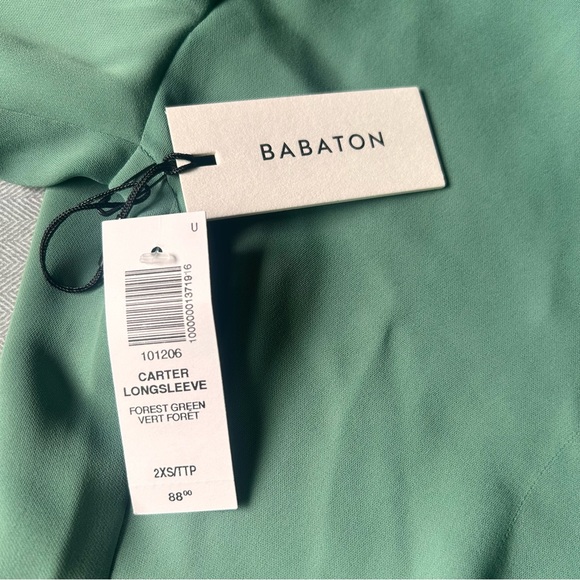 Aritzia Babaton Nylon Cowl Neck Green
Long Sleeve Top‎ Size 2XS New - Picture 6 of 14